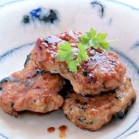 わかめの照り焼きつくねハンバーグ